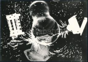 cca 1979 Elektromos térerő, jelzés nélküli vintage fotogram jelzés nélkül, ezüst zselatinos fotópapíron, 13x18 cm