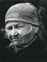 cca 1975 Logodi Gáborné nevével jelzett, vintage fotóművészeti alkotás, ezüst zselatinos fotópapíron, 24x18,2 cm