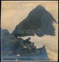 cca 1928 Spitzer László budapesti fotóművész hagyatékából 1 db vintage fotóművészeti alkotás, ezüst zselatinos fotópapíron, jelzés nélkül, 17,2x16,5 cm