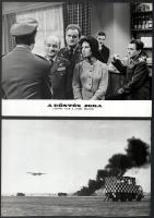 cca 1963 ,,A döntés joga - a levegő hősei" című lengyel film jelenetei és szereplői, 11 db vint...