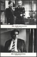 cca 1965 ,,Az aranyfog" című bolgár film jelenetei és szereplői, 10 db vintage produkciós filmfotó ezüst zselatinos fotópapíron, a használatból eredő (esetleges) kisebb hibákkal, 18x24 cm