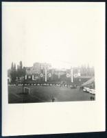 cca 1981 "Menekülés a győzelembe" című film forgatása, amatőr fotó, 8,5×6,5 cm