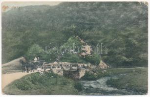 1914 Bégalankás, Lunkány, Luncanii de Jos; lovas hintós kirándulás a kereszttel, híd. Ruschil János Domokos kiadása / horse chariot trip at the Cross, bridge (kis szakadás / small tear)