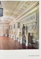 A . Kuchumov: Pavlovsk Palace Park. Leningrad,1975,Aurora. Angol nyelven. Gazdag képanyaggal illuszt...