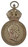 1890. "Ezüst Katonai Érdemérem" peremen jelzett Ag kitüntetés mellszalag nélkül T:VF karc / Hungary 1890. "Silver Military Merit Medal" Ag decoration with hallmarke on the edge, without ribbon C:VF scratched