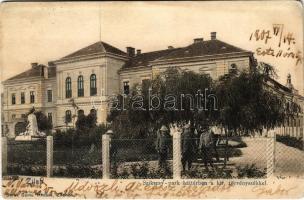 1907 Zilah, zalau; Szikszay park háttérben a kir. törvényszékkel. Seres Samu kiadása / park with court (fl)