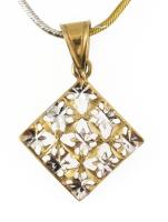 Ezüst(Ag) nyaklánc medállal, jelzett, h: 42 cm, nettó: 3,7 g