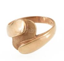 Arany (Au) 14K gyűrű, jelzett, méret: 60, nettó: 4,79 g