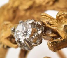 Arany (Au) 18K bross 0,1 ct gyémánttal, jelzés nélkül, 4,5×3,5 cm, bruttó: 18,8 g