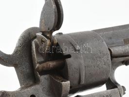 cca 1860 Lefaucheux-rendszerű, hátultöltős, hatlövetű forgótáras pisztoly / revolver. Jelzett, gyárt...