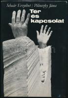 Schaár Erzsébet-Pilinszky János: Tér és kapcsolat. Bp., 1975, Magvető. Kiadói papírkötés, jó állapotban.