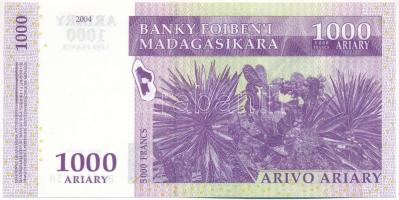 Madagaszkár 2004. 1000A / 5000Fr "B 5357513 H" T:UNC Madagascar 2004. 1000 Ariary / 5000 F...