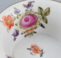 Herendi virágmintás fűszerkínáló pár, talapzaton álló oroszlánlábas díszítéssel, kézzel festett, jel...