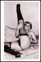 7 db akt negatív kocka