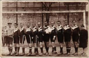 Magyar foci csapat, labdarúgók Leventével / Hungarian football team with Levente. photo (fa)