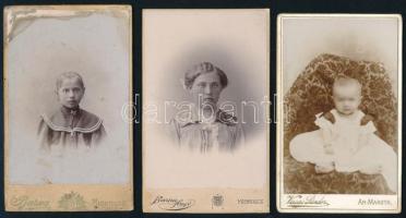 cca 1900 Vegyes keményhátú fotó tétel, 5 db, közte miskolci Barna Hugó műtermében (3 db), valamint U...