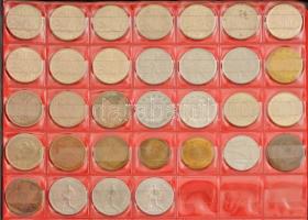 Díszes műbőr érmeberakó, berakólapokkal, benne 170db érmével több különböző országból