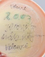 Kegytárgy, kagylókból kirakott, Mária figurával, XX. sz. vége/XXI. sz. eleje, m: 12 cm