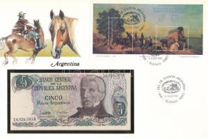 Argentína 1983-1984. 5P felbélyegzett borítékban, alkalmi bélyegzéssel T:UNC Argentina 1983-1984. 5 Pesos in envelope with stamp and cancellation C:UNC