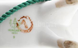 Hollóházi Sopron mintás porcelán kulacs, jelzéssel, sérüléssel, repedéssel, m:19 cm