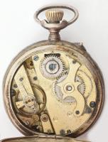 Antik Systeme Roskopf Patent fém zsebóra, fedele gazdagon gravírozott, üveg nélkül, laza, kopott, ne...