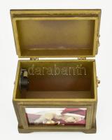 Zenélő doboz, festett fa, sérült, 20x17x13 cm