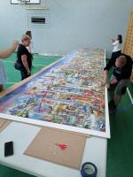 Jótékonysági árverés: Magyar rekorder, 42 000 darabos, a világot ábrázoló puzzle kirakott állapotban...