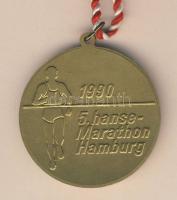 Németország 1990. "Hamburgi maraton" aranyozott érdemérem T:2 szalaggal