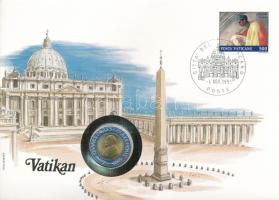 Vatikán 1980. 500L bimetál &quot;II. János Pál&quot; felbélyegzett borítékban, bélyegzéssel, német nyelvű tájékoztatóval T:UNC Vatican City 1980. 500 Lire bimetallic &quot;John Paul II&quot; in envelope with stamp, cancellation and a prospectus in german C:UNC