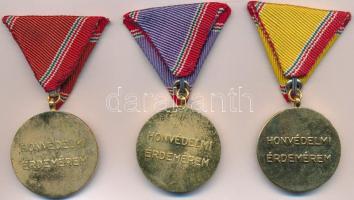 1964. "Szolgálati Érdemérem - Honvédelmi Érdemérem" 10,15 és 20 év után, aranyozott bronz ...