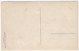 Abbazia, Opatija; fürdőzők csoportképe a mólón / pier, bathers, Jos. Kolarik. photo