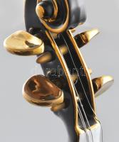 Hollóházi Porcelángyár, Szász Endre (Csíkszereda, 1926 - Mosdós, 2003): Hegedű. Hegedű alakú porcelá...