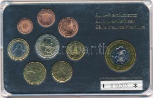 Szlovénia 2007. 1c-2E (8xklf) forgalmi összeállítás műanyag dísztokban + 2004. 1E próbaveret T:UNC,AU Slovenia 2007. 1 Cent - 2 Euro (8xdiff) coin set in plastic case + 2004. 1 Euro trial strike C:UNC,AU