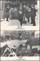 cca 1982 ,,Az út" török - svájci film jelenetei és szereplői, 7 db produkciós filmfotó nyomdatechnikával sokszorosítva kartonpapírra, egyoldalas nyomással, a használatból eredő (esetleges) kisebb hibákkal, 18x24 cm