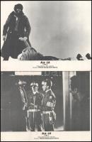 cca 1982 ,,Az út" török - svájci film jelenetei és szereplői, 7 db produkciós filmfotó nyomdate...