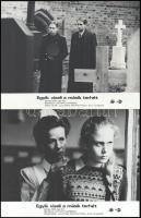 cca 1988 ,,Egyik viseli a másik terhét" című NDK-beli film jelenetei és szereplői, 4 db vintage produkciós filmfotó ezüst zselatinos fotópapíron, a használatból eredő (esetleges) kisebb hibákkal, 18x24 cm