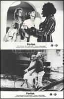 cca 1985 ,,Férfiak" című NSZK-beli filmvígjáték jelenetei és szereplői, 5 db vintage produkciós filmfotó ezüst zselatinos fotópapíron, a használatból eredő (esetleges) kisebb hibákkal, 18x24 cm