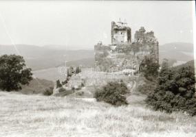 cca 1920 és 1989 között készült felvételek sokféle témáról, 424 db vintage NEGATÍV, egy része a táro...