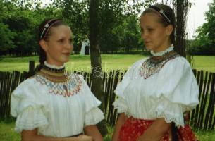 cca 1920 és 1989 között készült felvételek sokféle témáról, 424 db vintage NEGATÍV, egy része a táro...