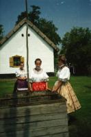 cca 1920 és 1989 között készült felvételek sokféle témáról, 424 db vintage NEGATÍV, egy része a táro...