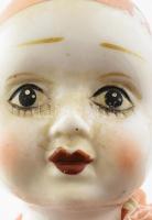 Porcelán bohóc, jelzés nélkül, jó állapotban, m: 32 cm