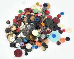 Vegyes gombok, kb. 300 db