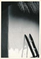 1975 Kovács István Károly budapesti fotóművész alkotása, ezüst zselatinos fotópapíron; a kép a Népművelési Intézet által, Zalaegerszegen megrendezett központi fotós alkotótelep (eredeti fotókat tartalmazó) albumából származik, albumlapra felragasztva, 23,5x16,5 cm