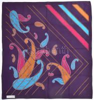 Michelangelo padlizsánszín alapon mintás kendő, kb. 75x75 cm