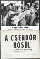cca 1968 ,,A csendőr nősül" című francia - olasz film jelenetei és szereplői (köztük Louis de Funes), 8 db vintage produkciós filmfotó ezüst zselatinos fotópapíron, a használatból eredő (esetleges) kisebb hibákkal, + hozzáadva a film ismertetője + 1 db szöveges kisplakát, 18x24 cm