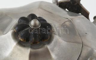 James Dixon & Son alpakka teafőző kanna, szecessziós stílusú elemekkel díszített, faragott fedőg...