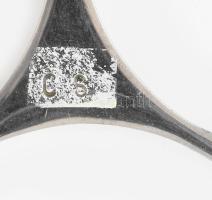 Csiky Tibor (1932-1989): Háromszög függő. 1970 körül, jelzéssel, 7x7 cm