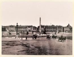 cca 1880-1900 Párizs, nagyméretű, keménytáblás album 47 db fotóval, könyvalakú egészvászon-kötésben, kissé foltos, kopott borítóval, 31x26 cm / Paris, large-size album with 47 photos, in worn linen binding