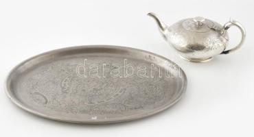 Gazdag ornamentikus díszítéssel fém kínálótálca és kanna. Kopással, javítással, kannán jelzéssel, 45x36 cm, h: 28 cm
