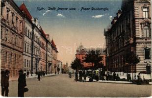 Győr, Deák Ferenc utca, piac (kopott sarkak / worn corners)